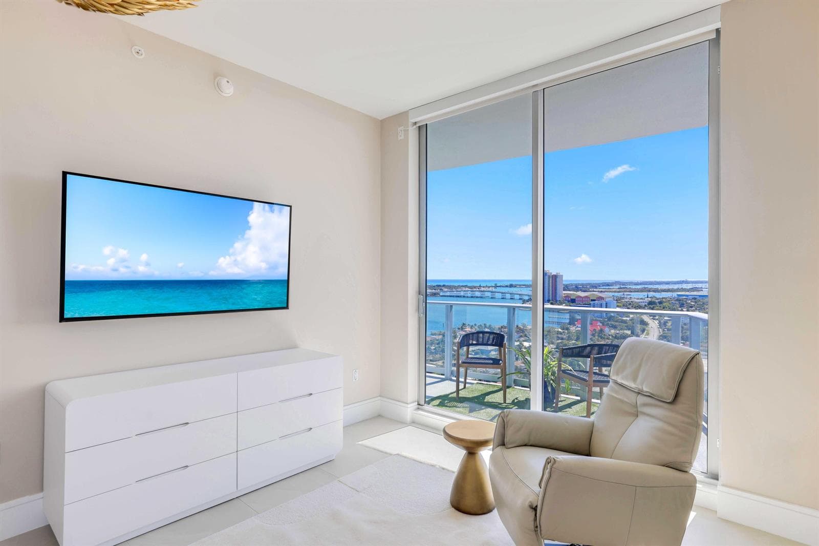 220 Lake Shore Drive 2112 photo 22