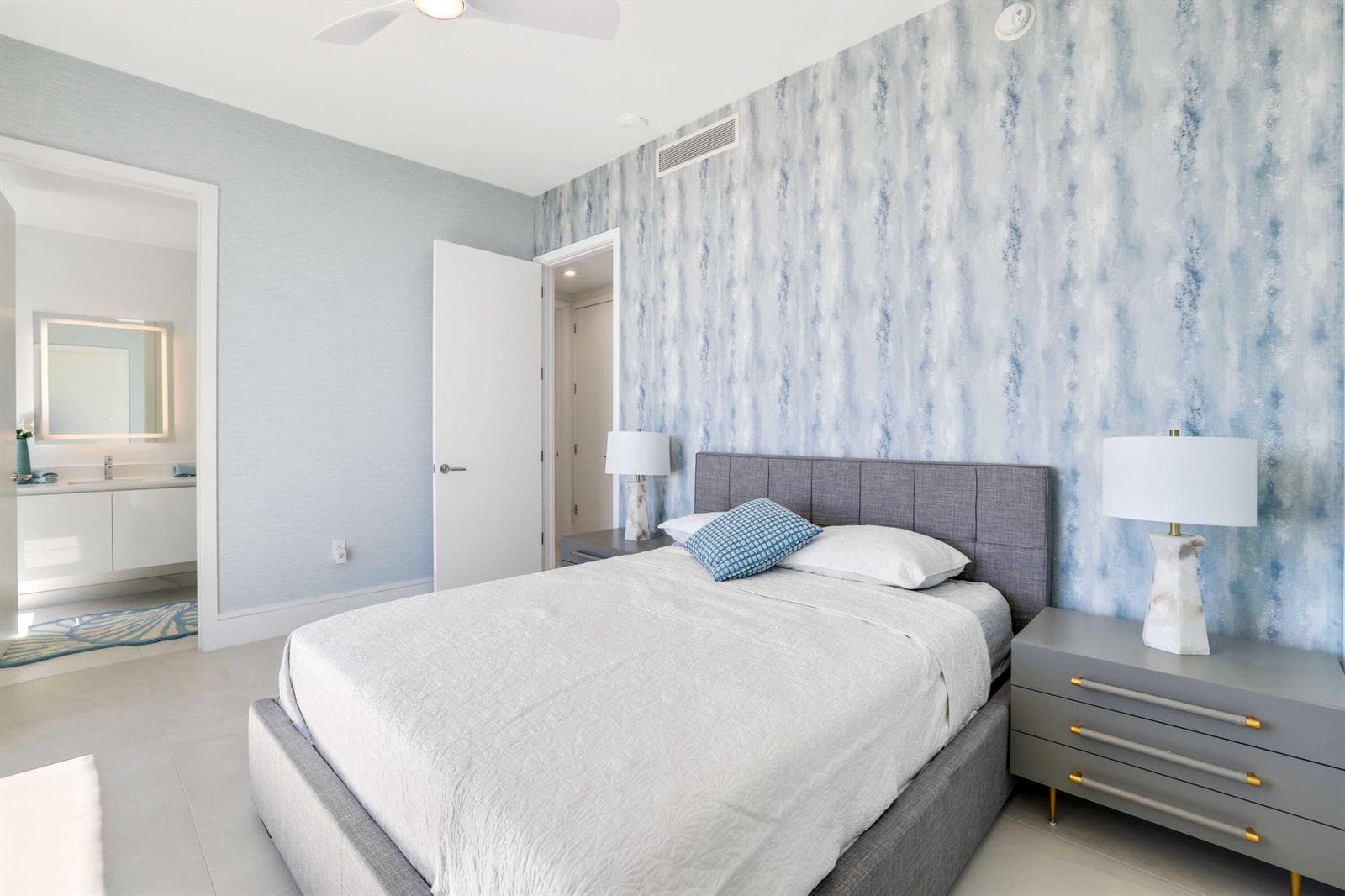 220 Lake Shore Drive 2112 photo 18