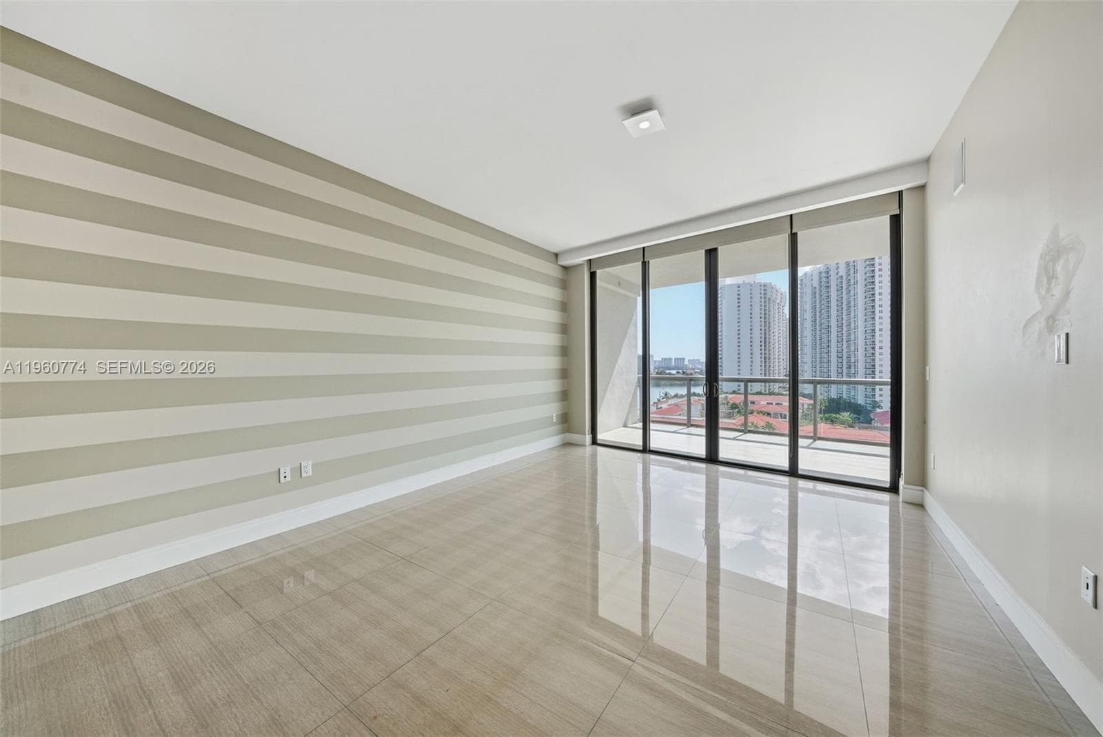 3250 188th St 906 photo 3