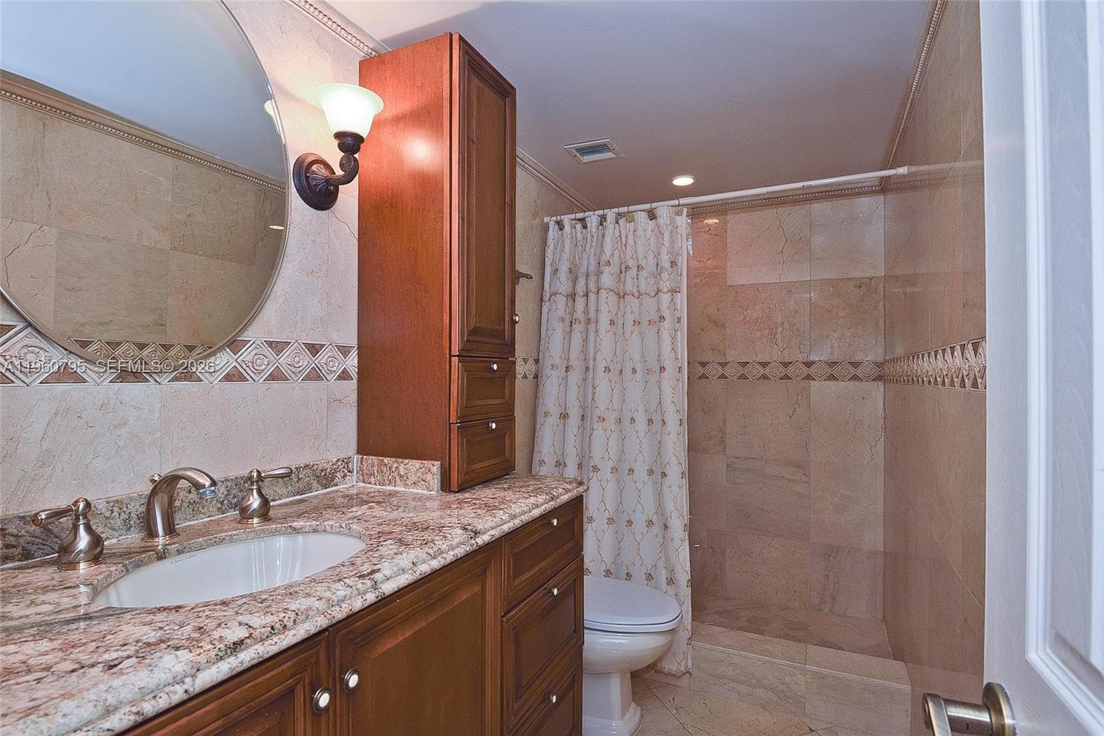 1985 Ocean Dr 2F photo 18