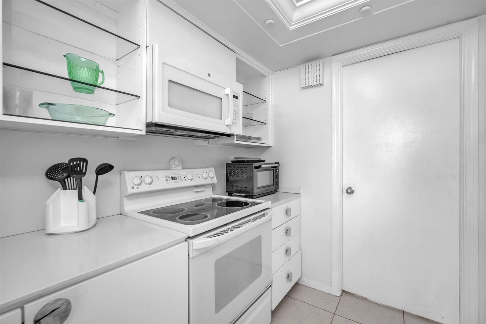 3440 S Ocean Boulevard 405s photo 20