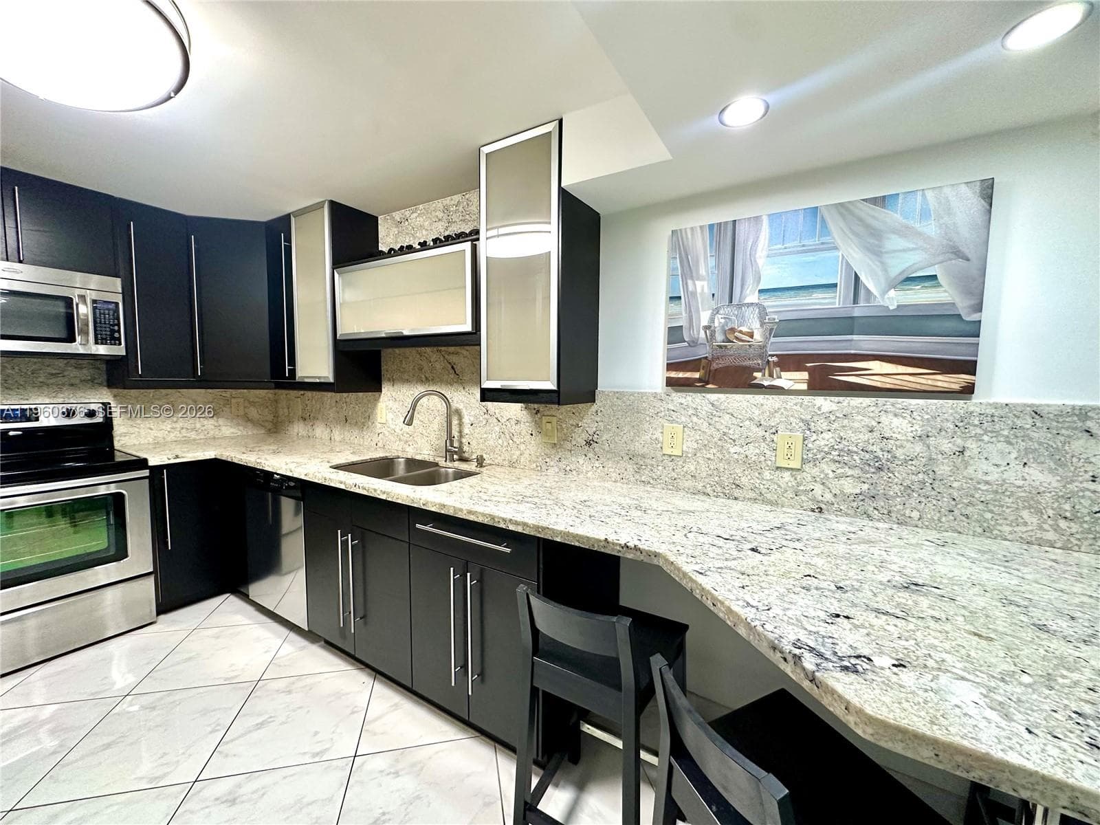 1904 S Ocean Dr 701 photo 9