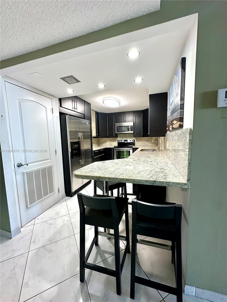 1904 S Ocean Dr 701 photo 14