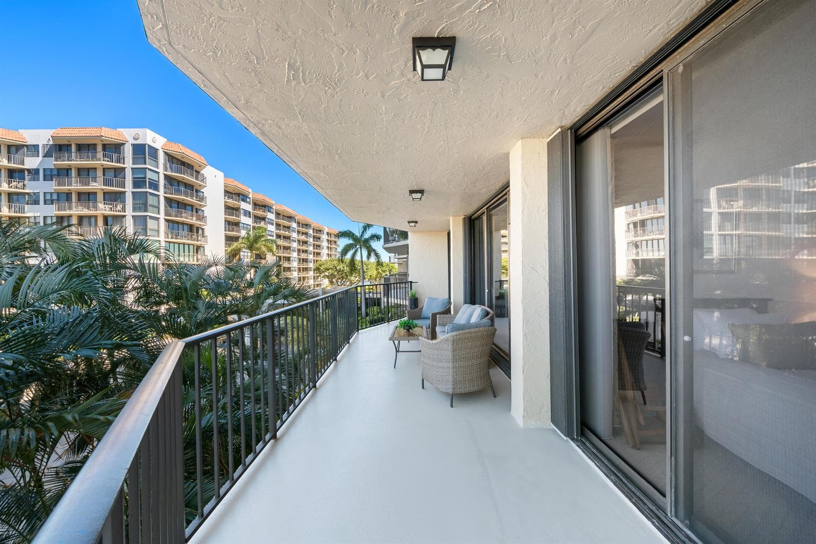 859 Jeffery Street 306 photo 12