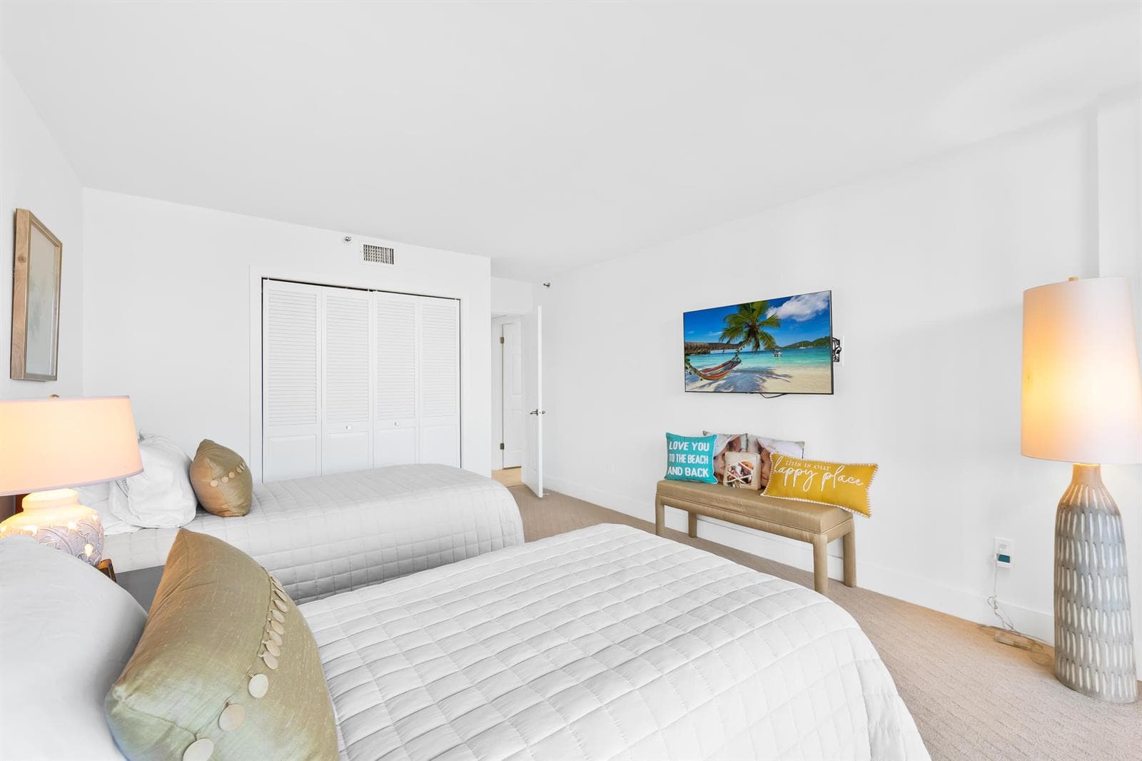 859 Jeffery Street 306 photo 15