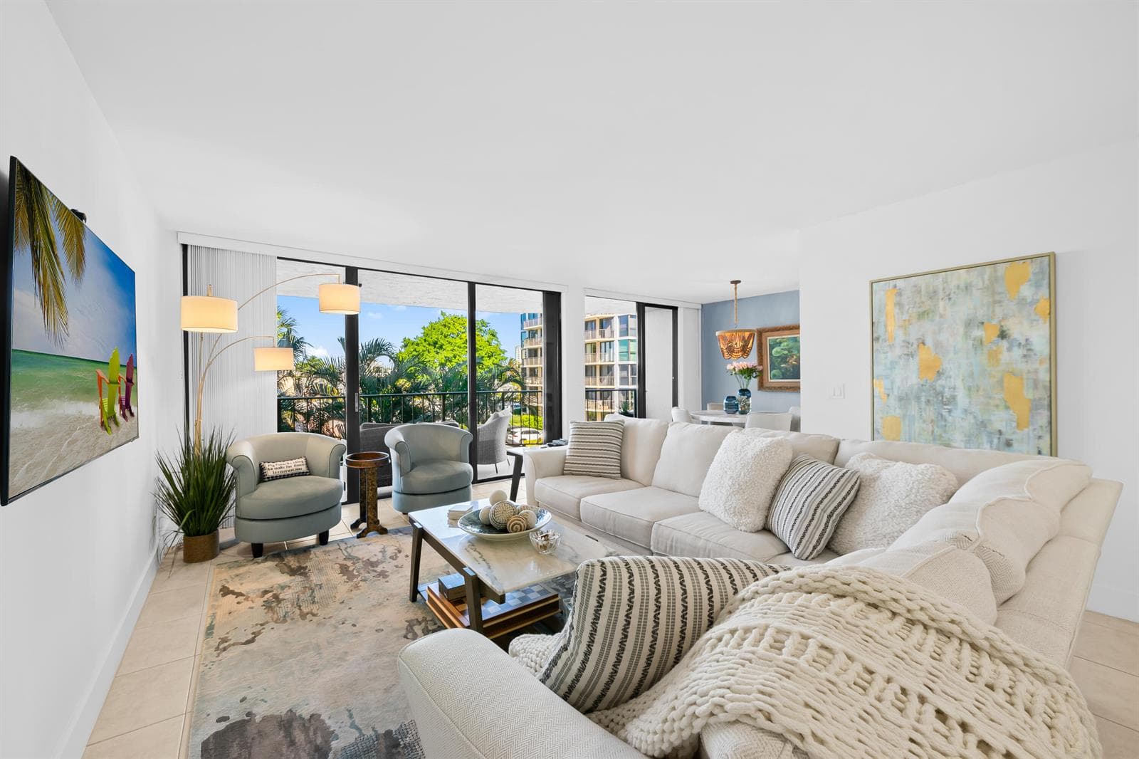 859 Jeffery Street 306 photo 8
