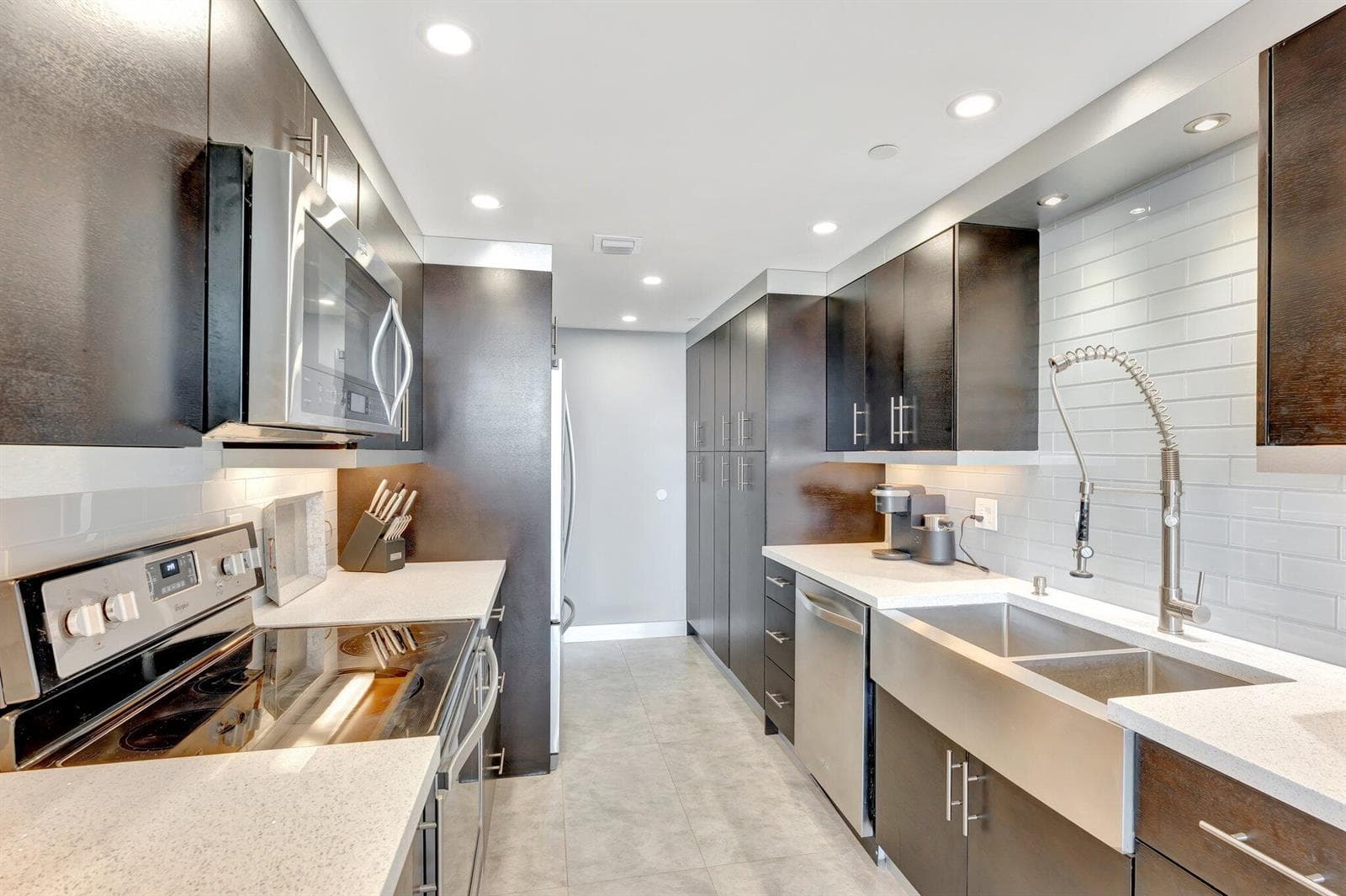 859 Jeffery Street 7030 photo 7