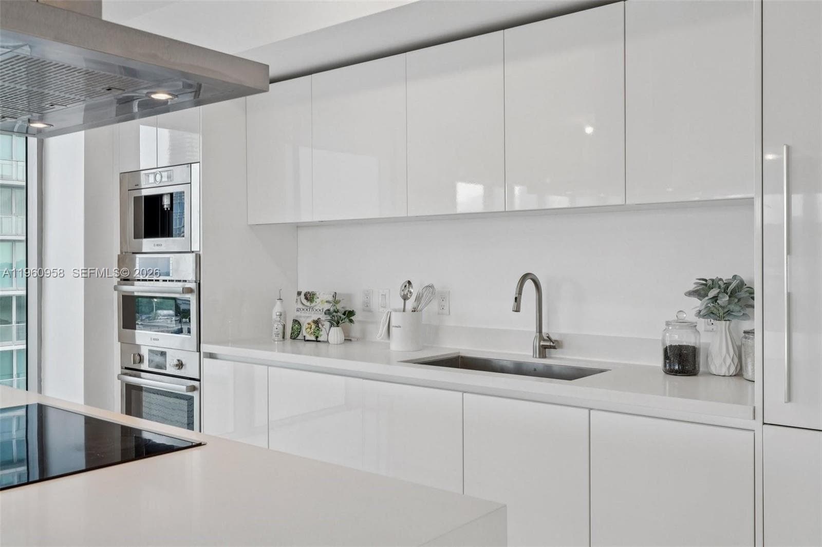 330 Sunny Isles Blvd 5-907 photo 14