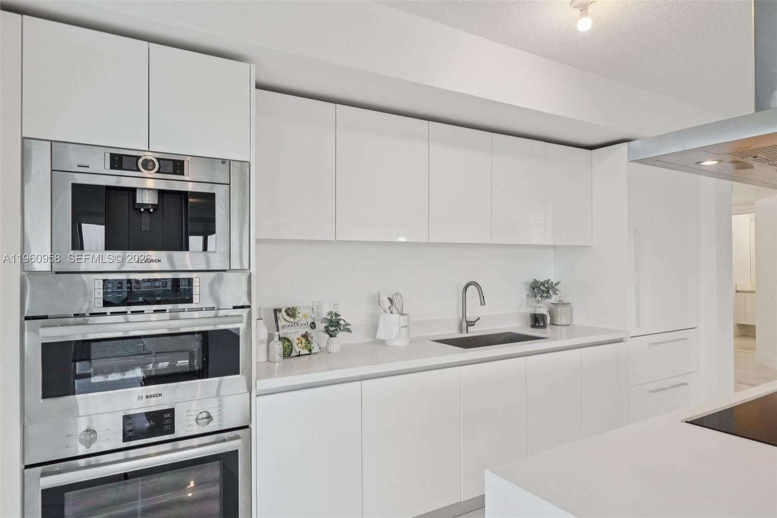 330 Sunny Isles Blvd 5-907 photo 21