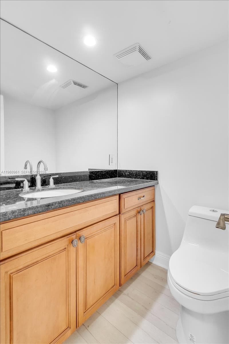 3000 N Ocean Dr 3B photo 6
