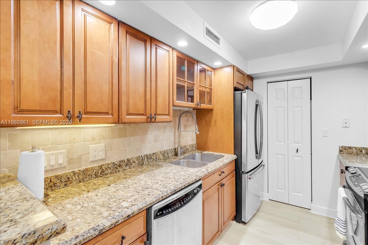 3000 N Ocean Dr 3B photo 3
