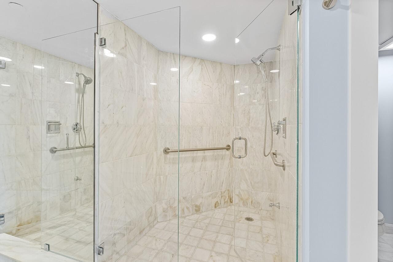 100 Lakeshore Drive 252 photo 17