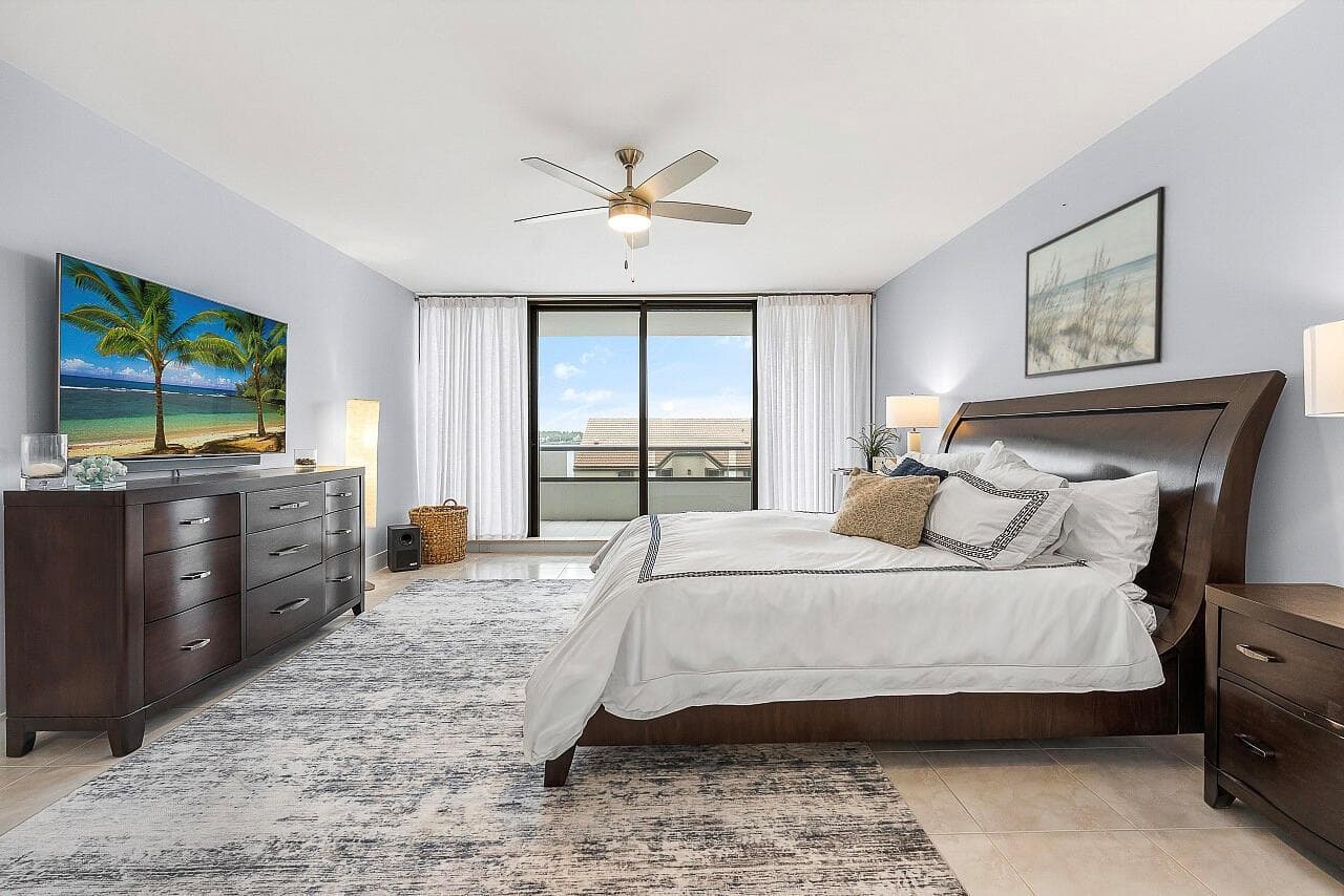 100 Lakeshore Drive 252 photo 14