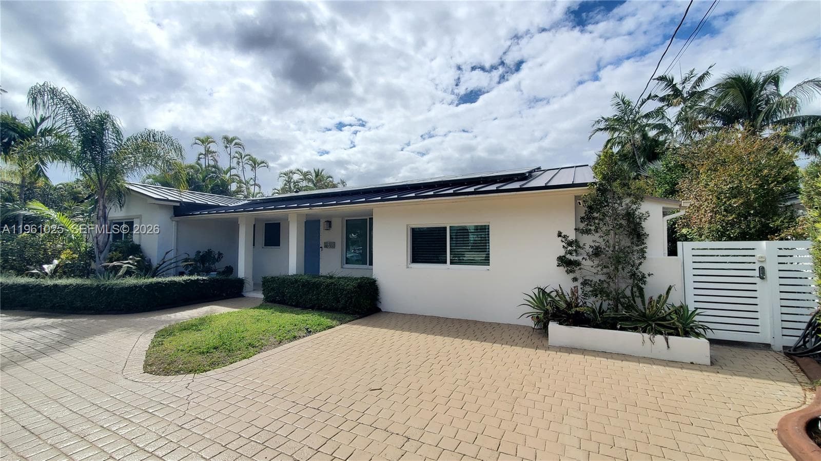 13000 Coronado Ln photo 3