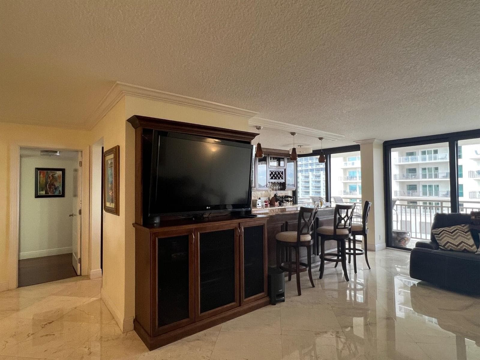 3400 N Ocean Drive 906 photo 4