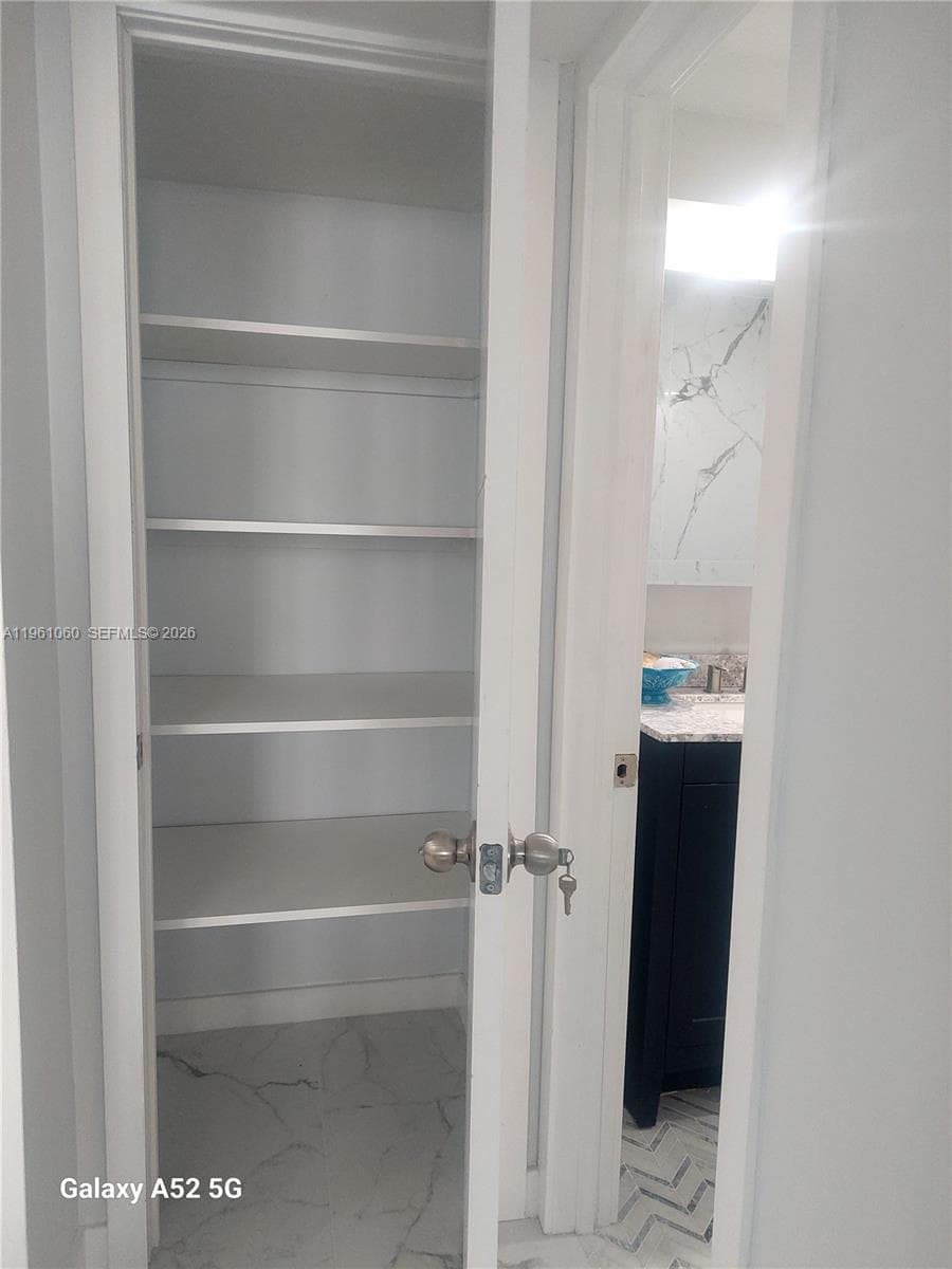 822 photo 19