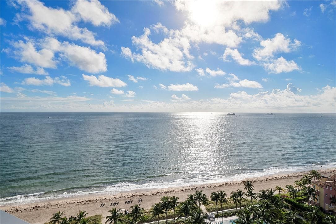 2200 N Ocean Boulevard N1701/N1801 photo 2