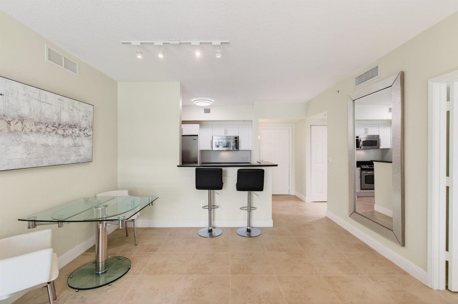 625 Casa Loma Boulevard 403 photo 10