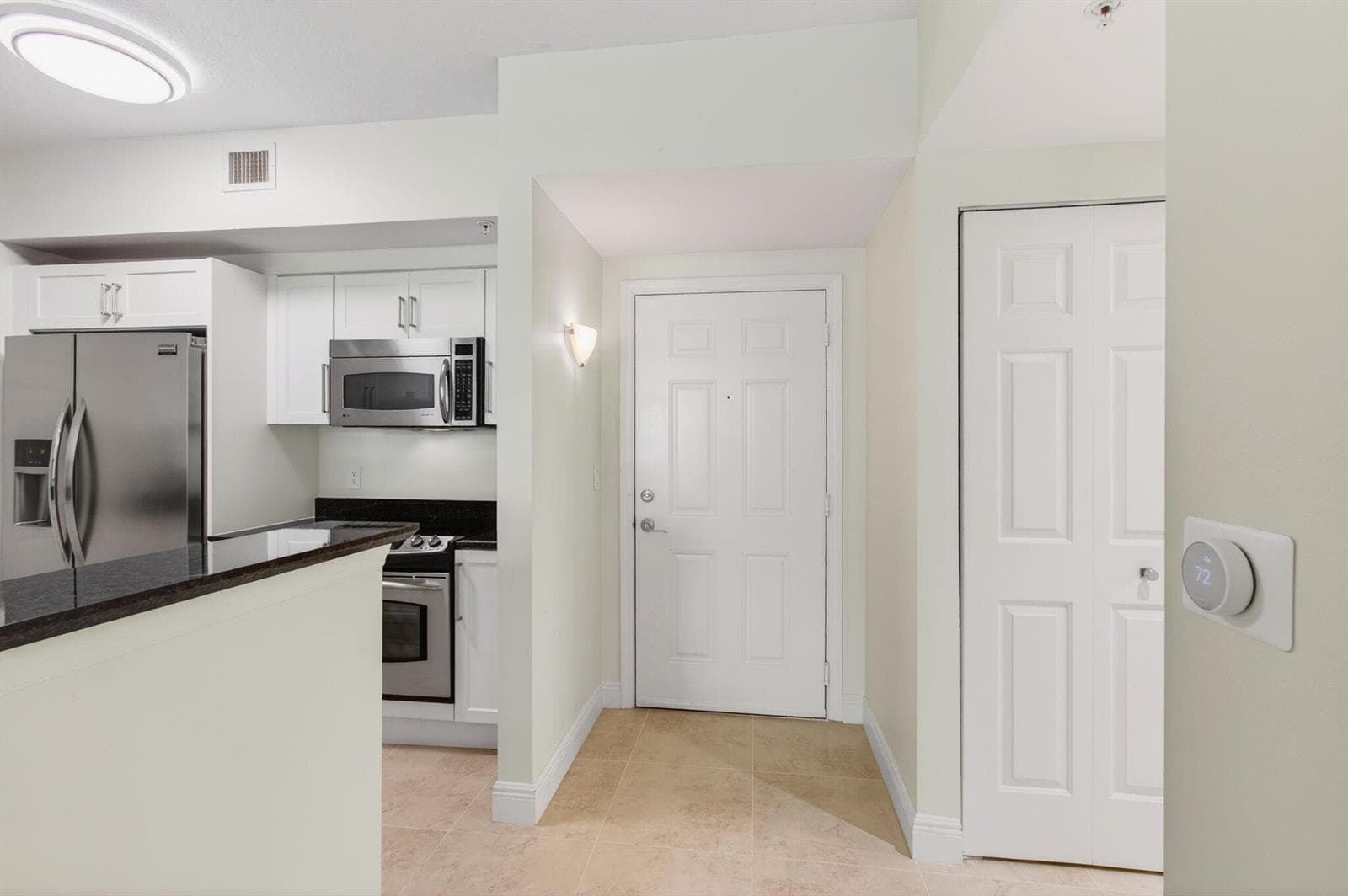 625 Casa Loma Boulevard 403 photo 8