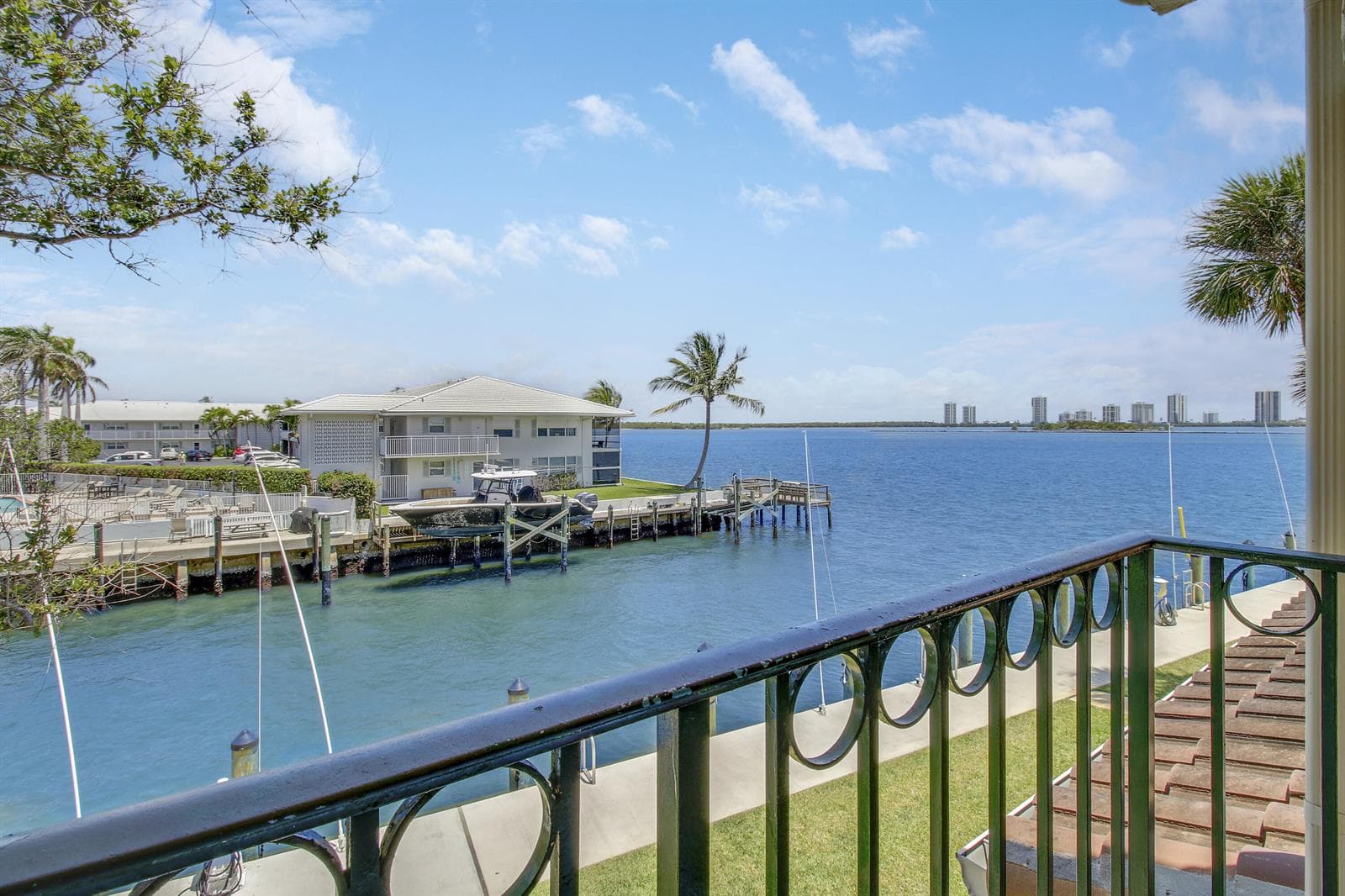 1155 Lake Shore Drive 202 photo 6
