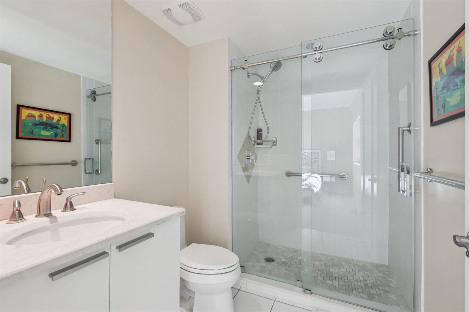 2650 Lake Shore Drive 1404 photo 23