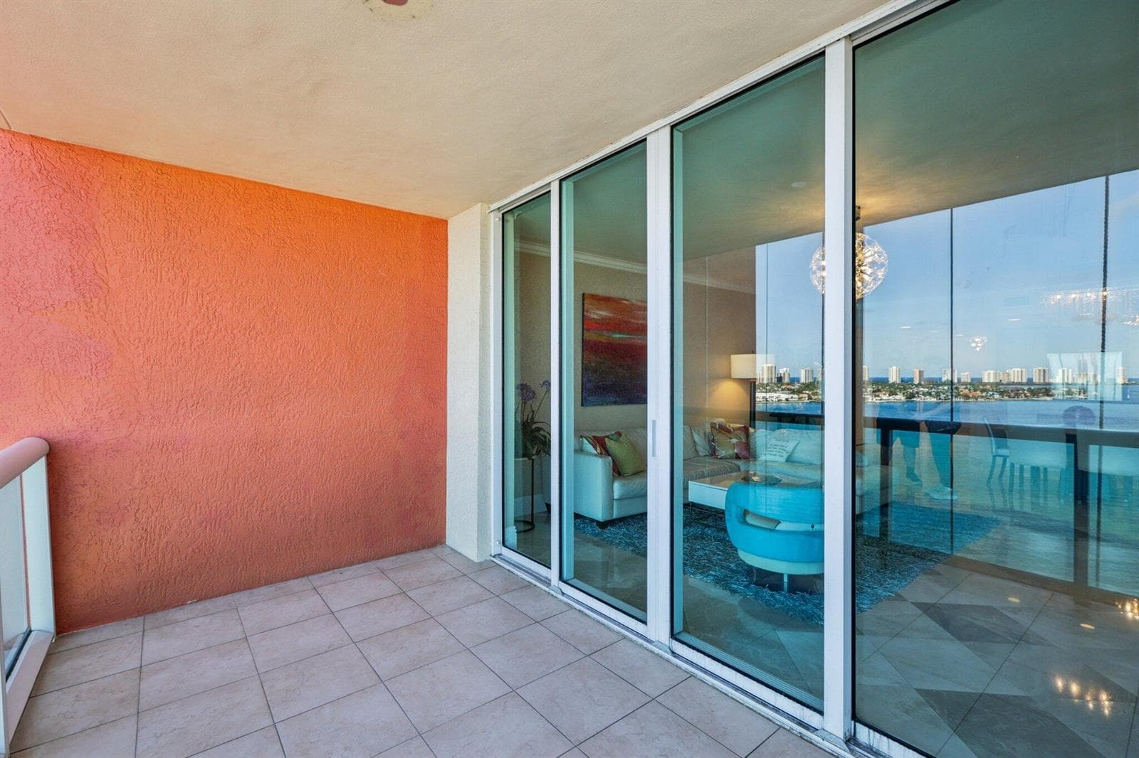 2650 Lake Shore Drive 1404 photo 6