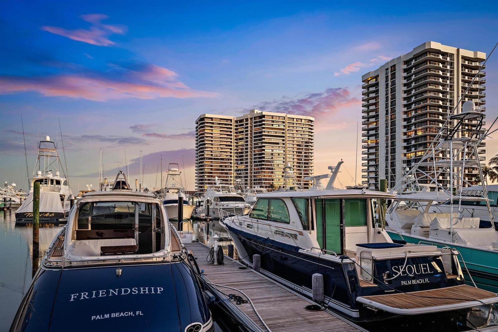 100 Lakeshore Drive 251 photo 23