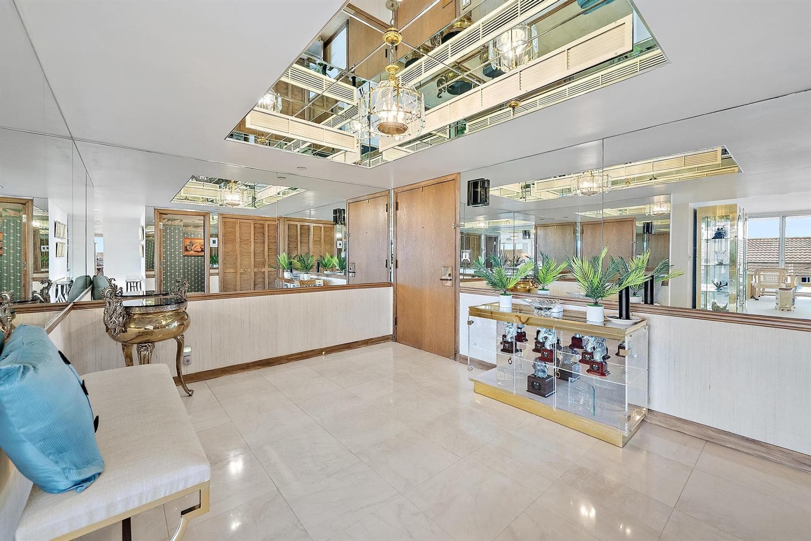 100 Lakeshore Drive 251 photo 24
