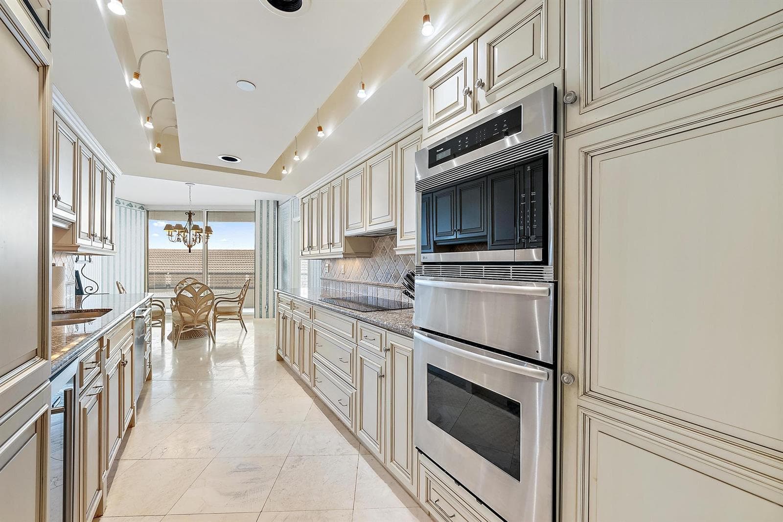 100 Lakeshore Drive 251 photo 10