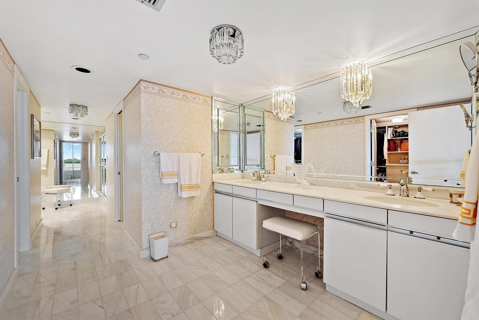 100 Lakeshore Drive 251 photo 19