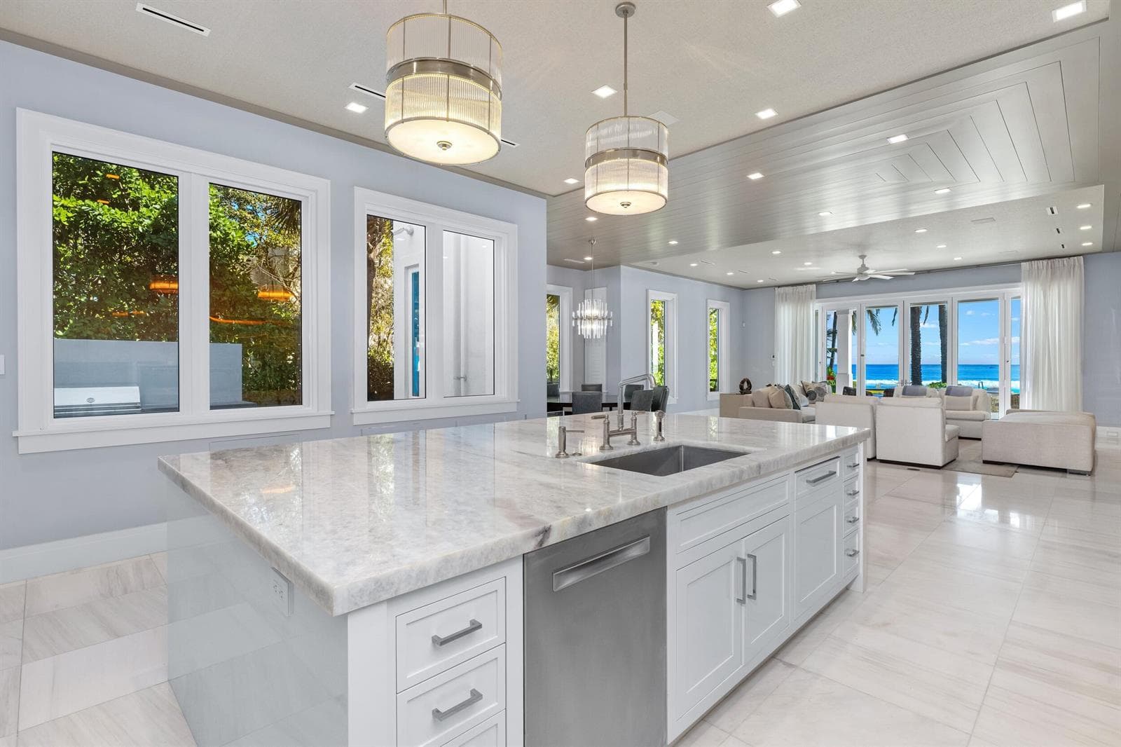 900 S Ocean Boulevard photo 13