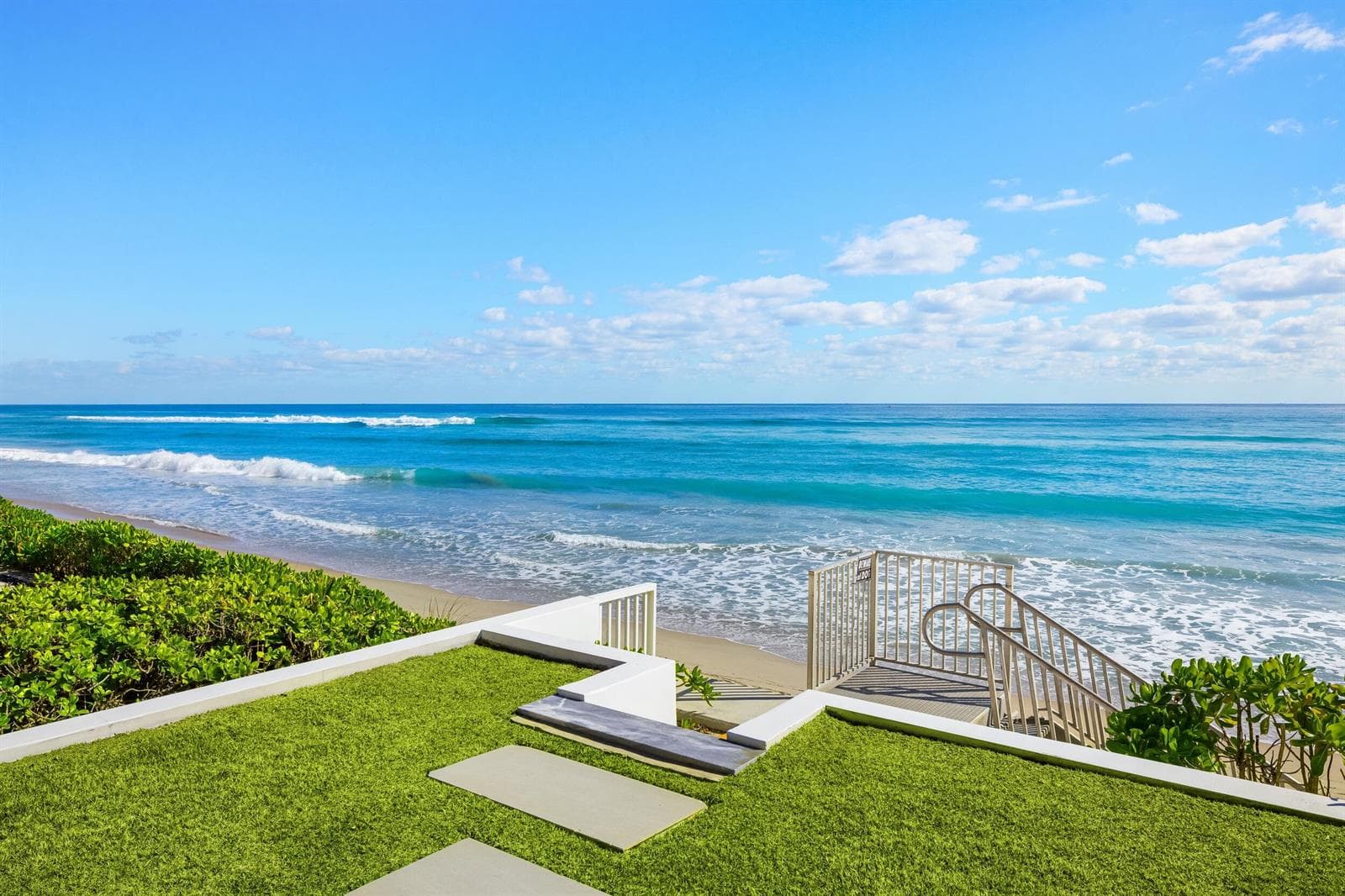 900 S Ocean Boulevard photo 22