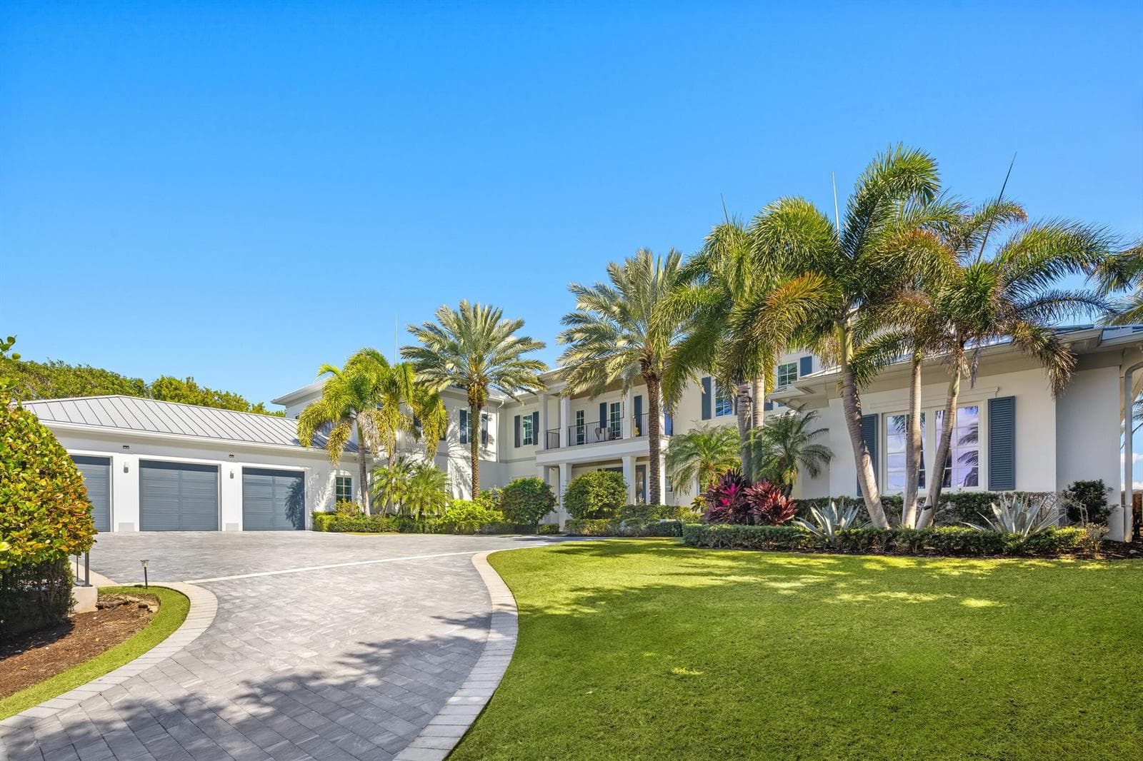 900 S Ocean Boulevard photo 3