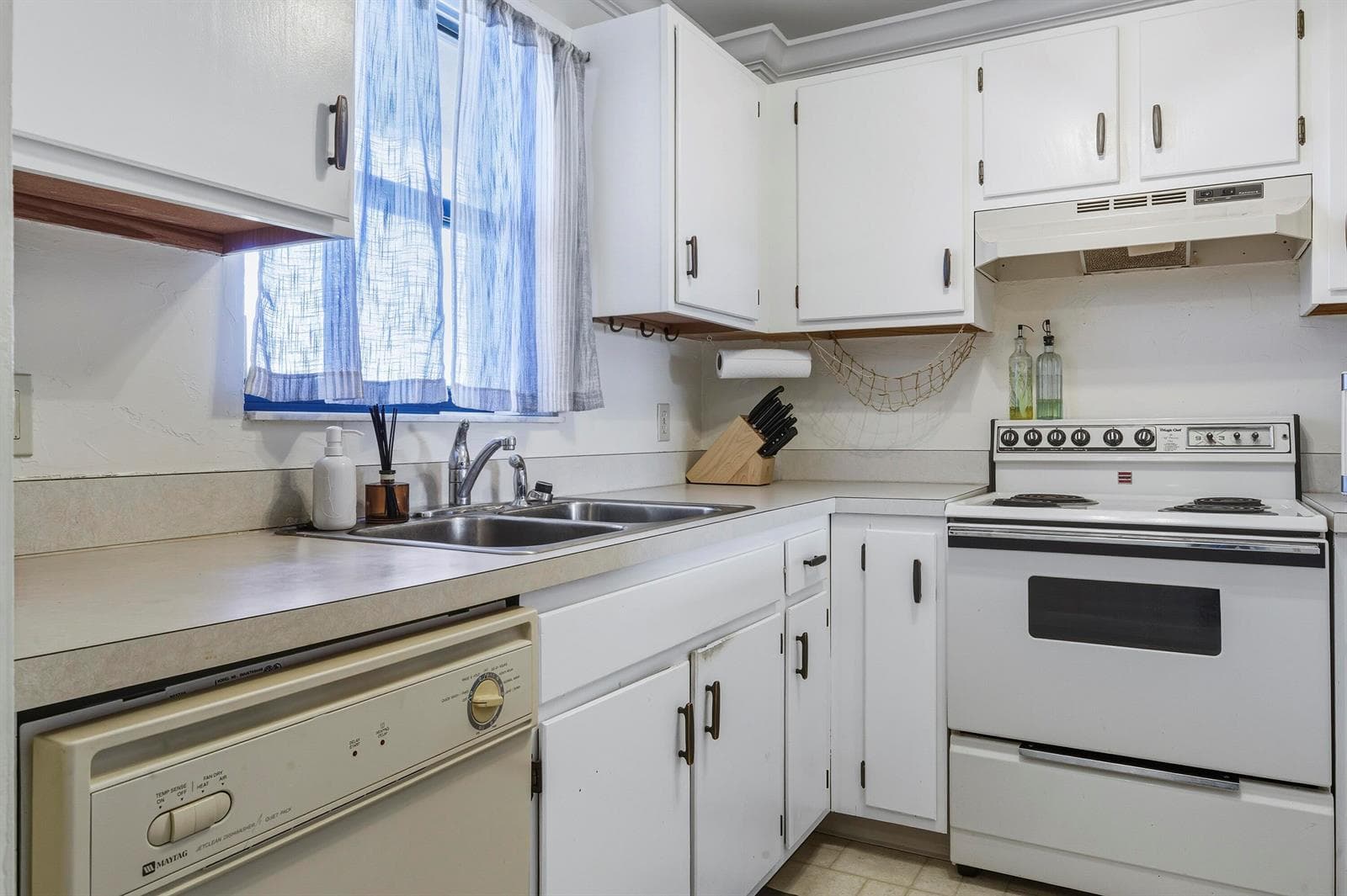 890 N Federal Highway 406 photo 8