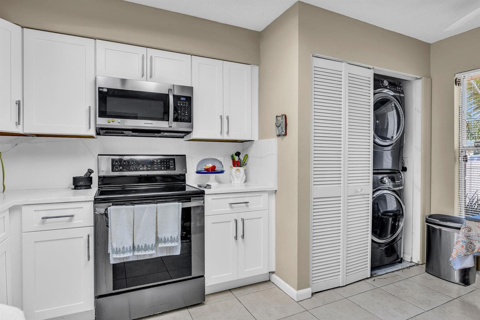 14527 Bonaire Boulevard 101 photo 3