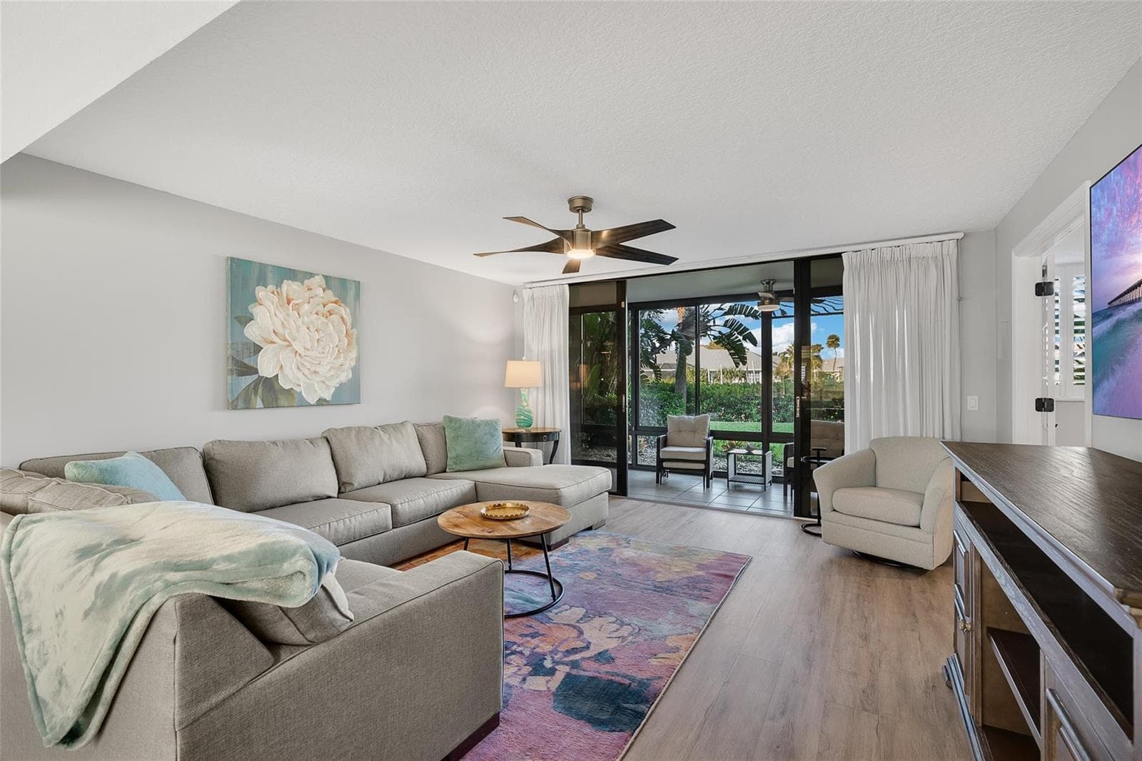 1825 Tarpon Lane 106 photo 3