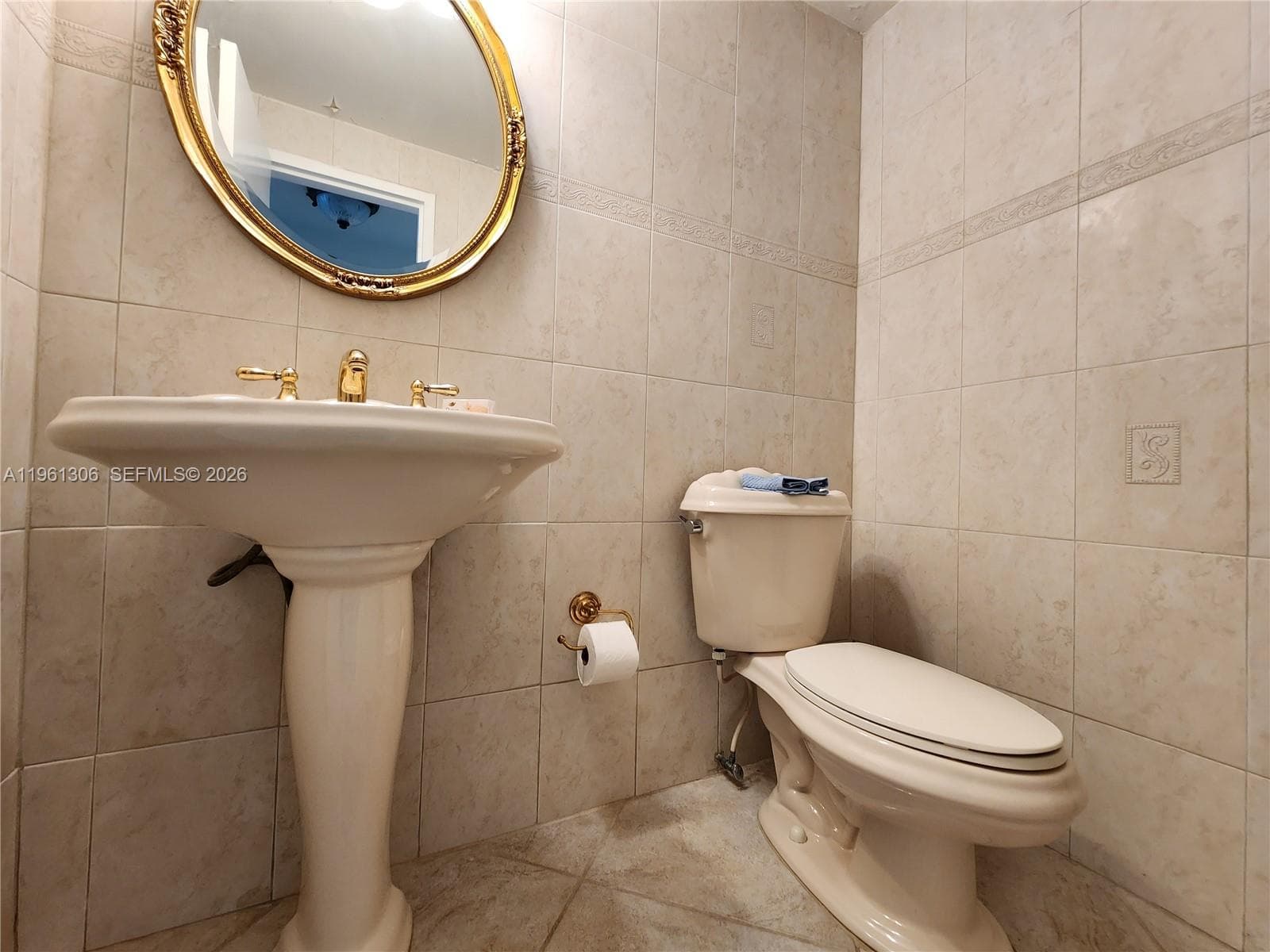 3505 S Ocean Dr 1215 photo 8
