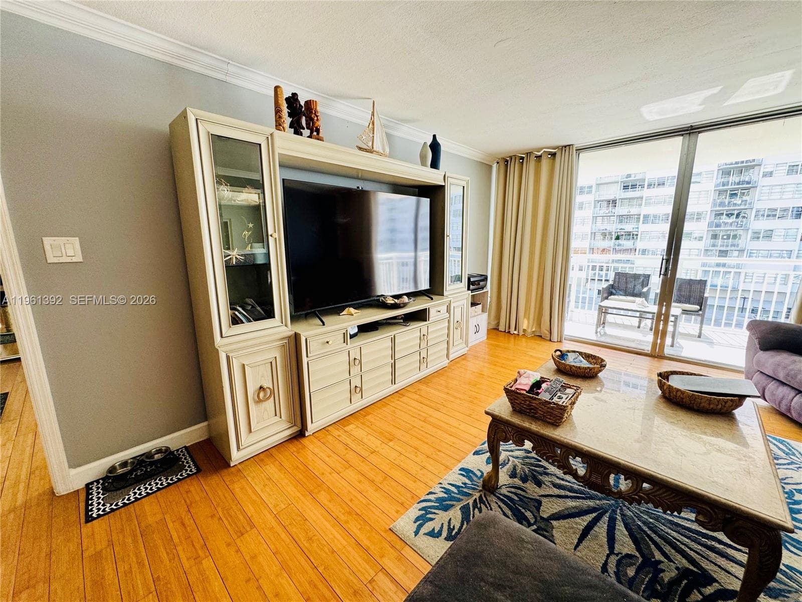 18051 Biscayne Blvd 503 photo 8