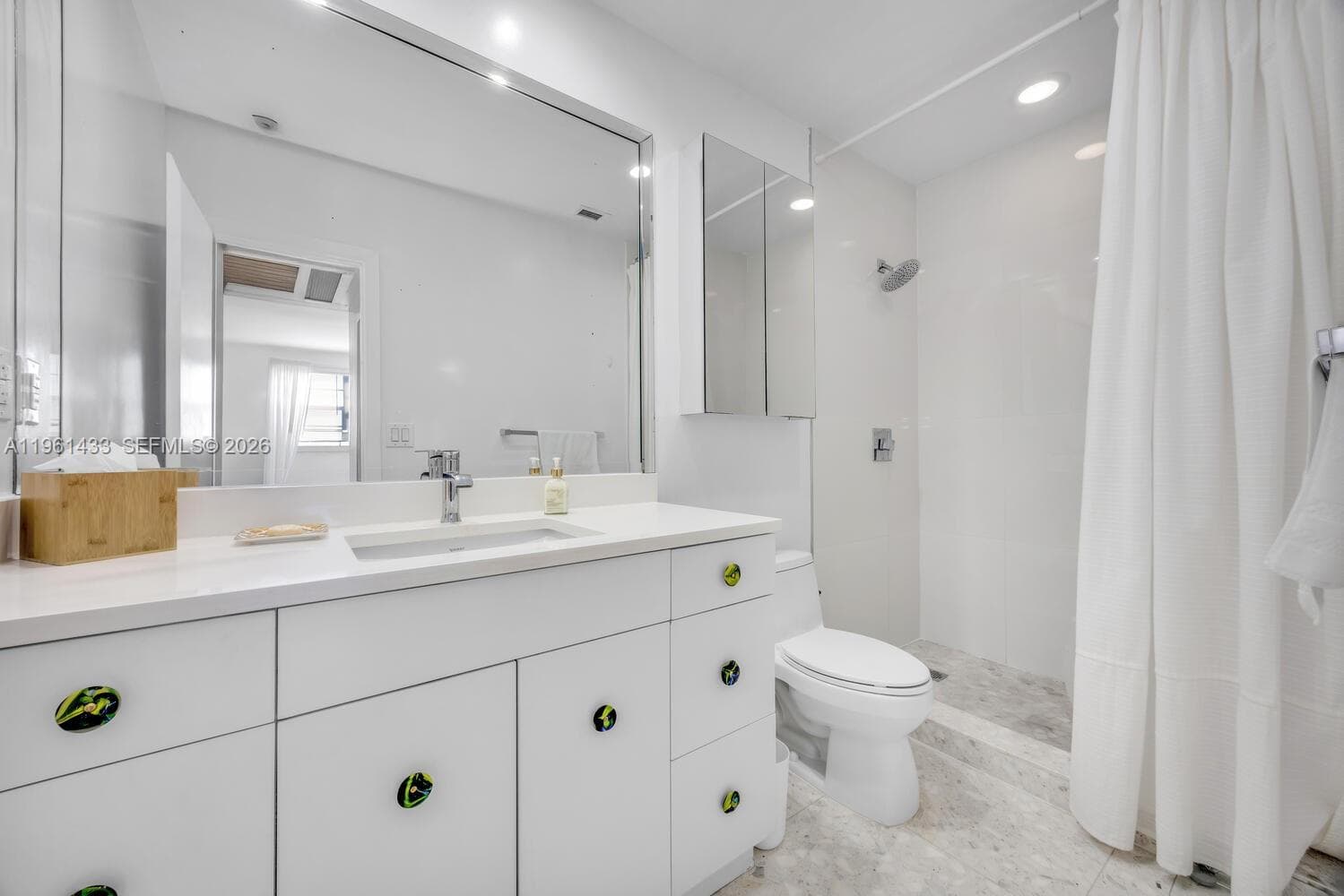 90 Edgewater Dr PH25 photo 8