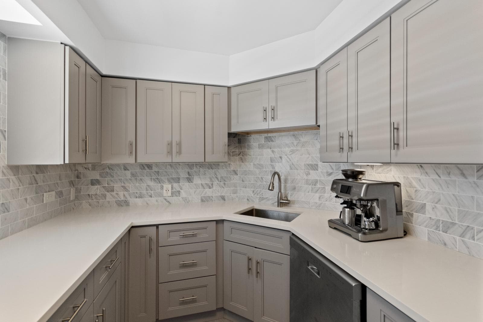 130 Lakeshore Drive 222 photo 6