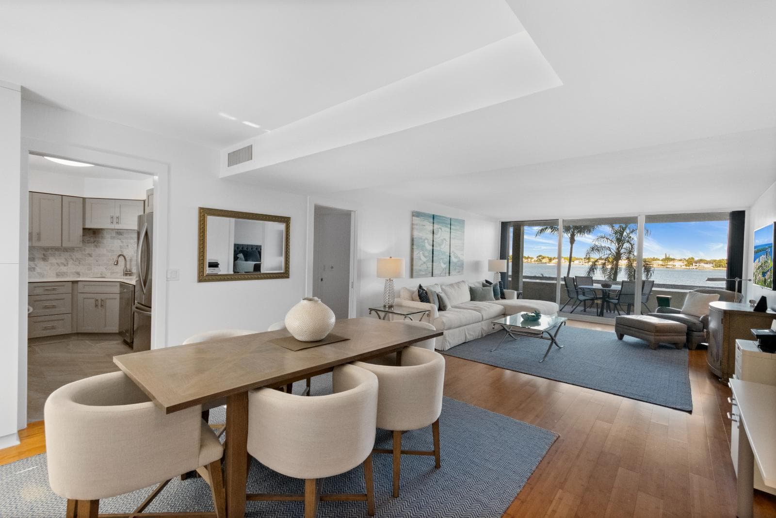 130 Lakeshore Drive 222 photo 1