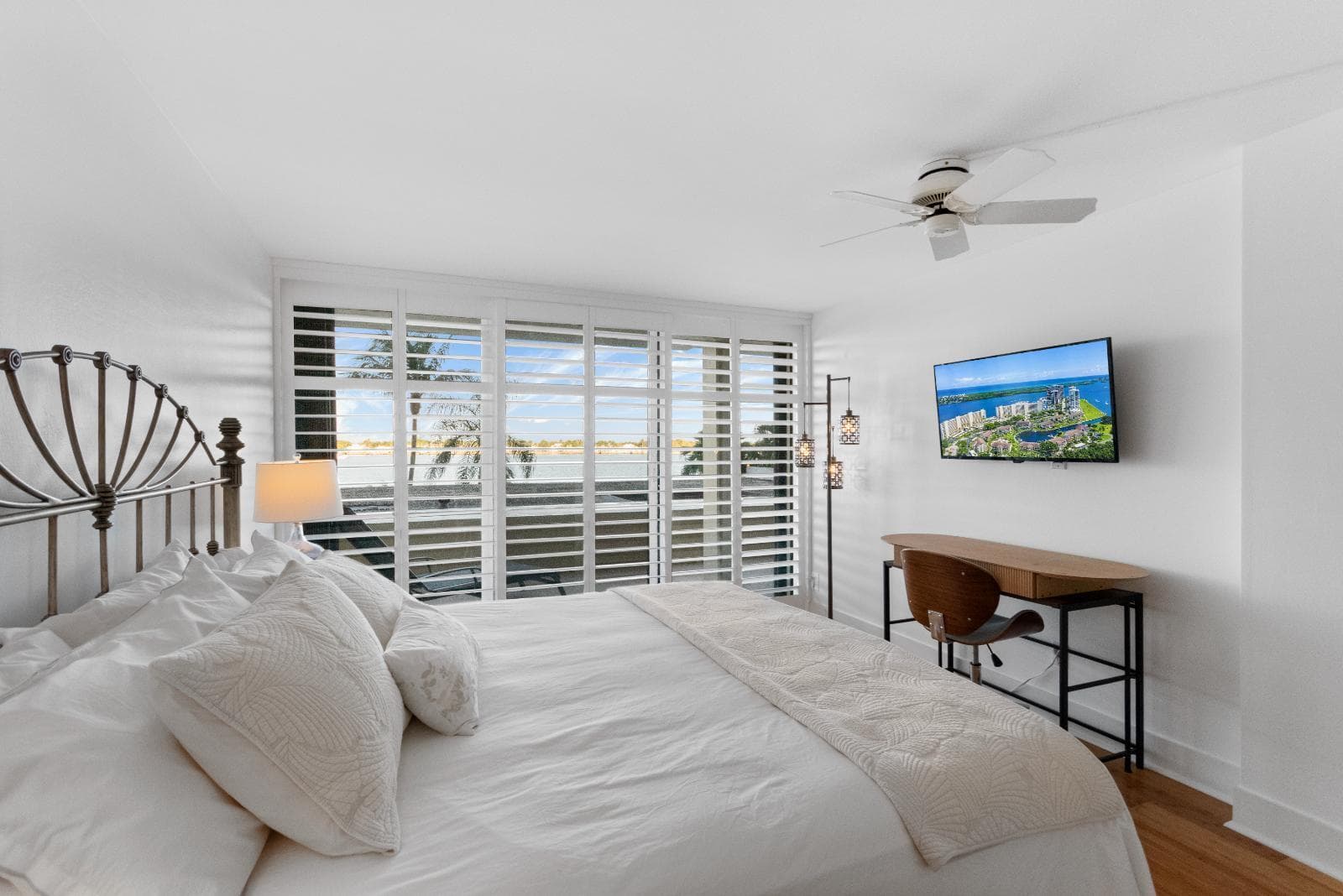 130 Lakeshore Drive 222 photo 19