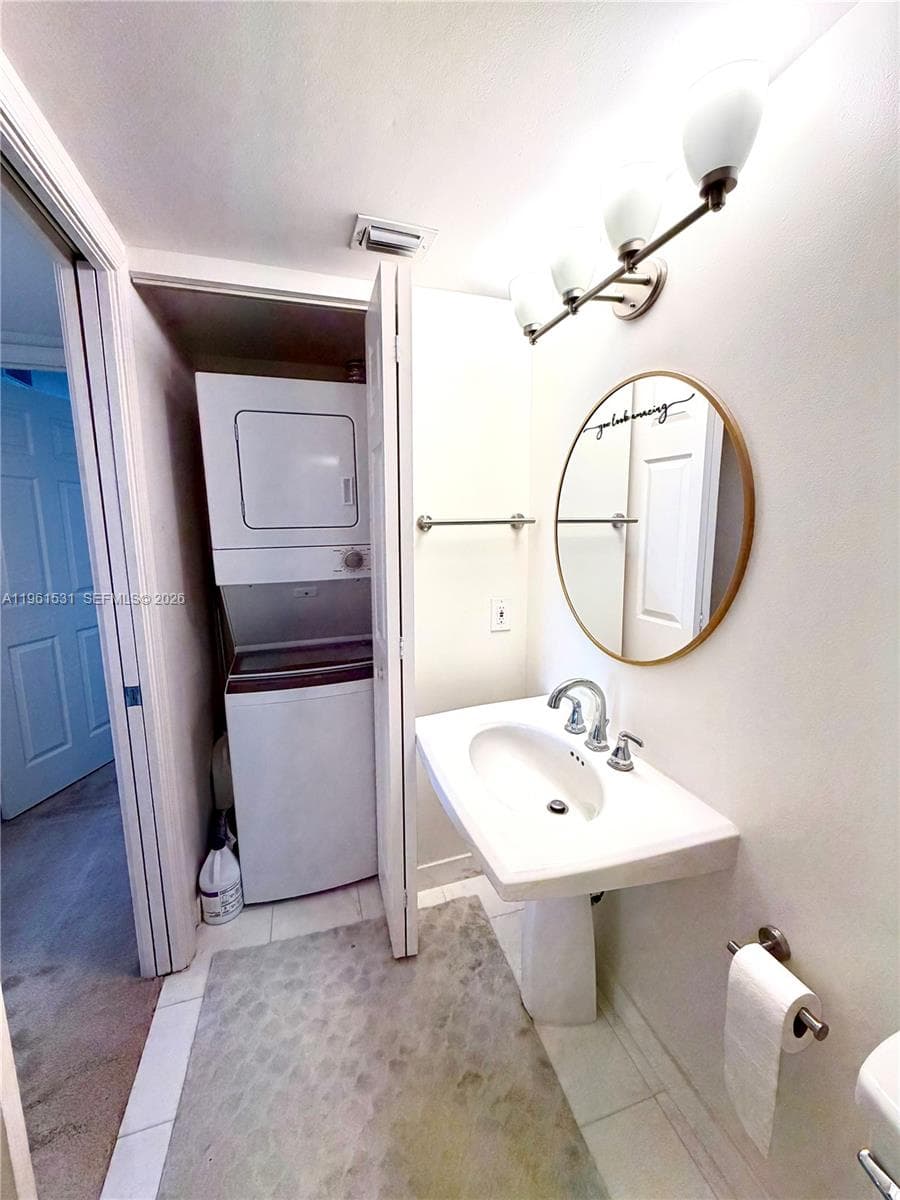 3530 Mystic Pointe Dr 2605 photo 22