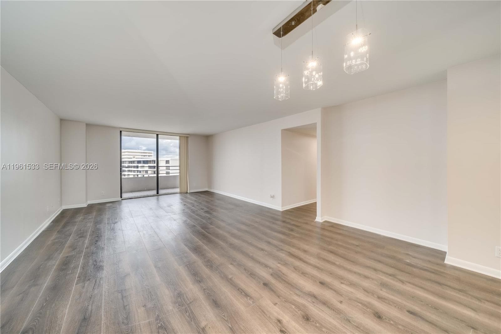 2500 Parkview Dr 2019 photo 23