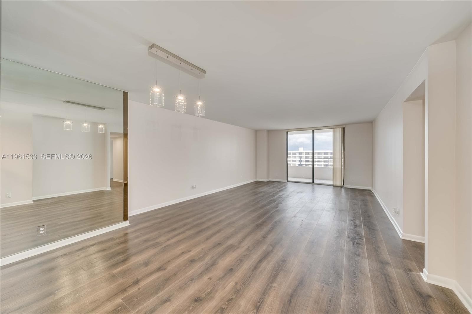 2500 Parkview Dr 2019 photo 20