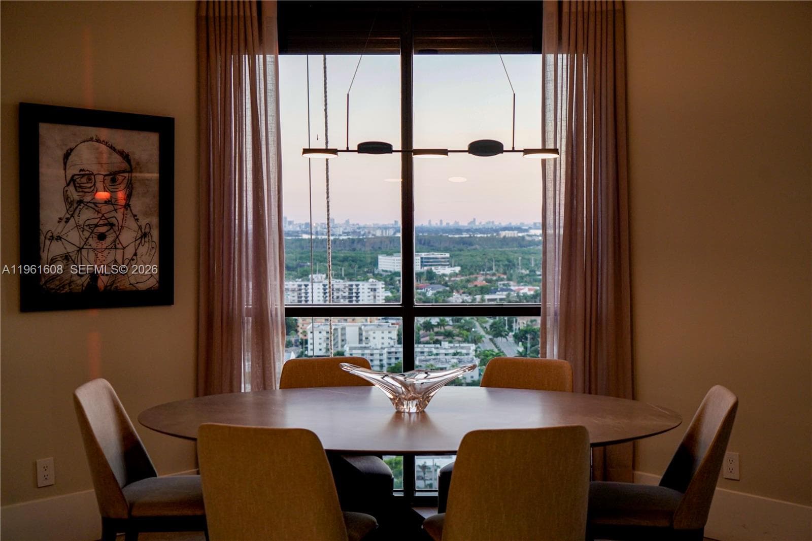 2000 Island Blvd 2404 photo 3