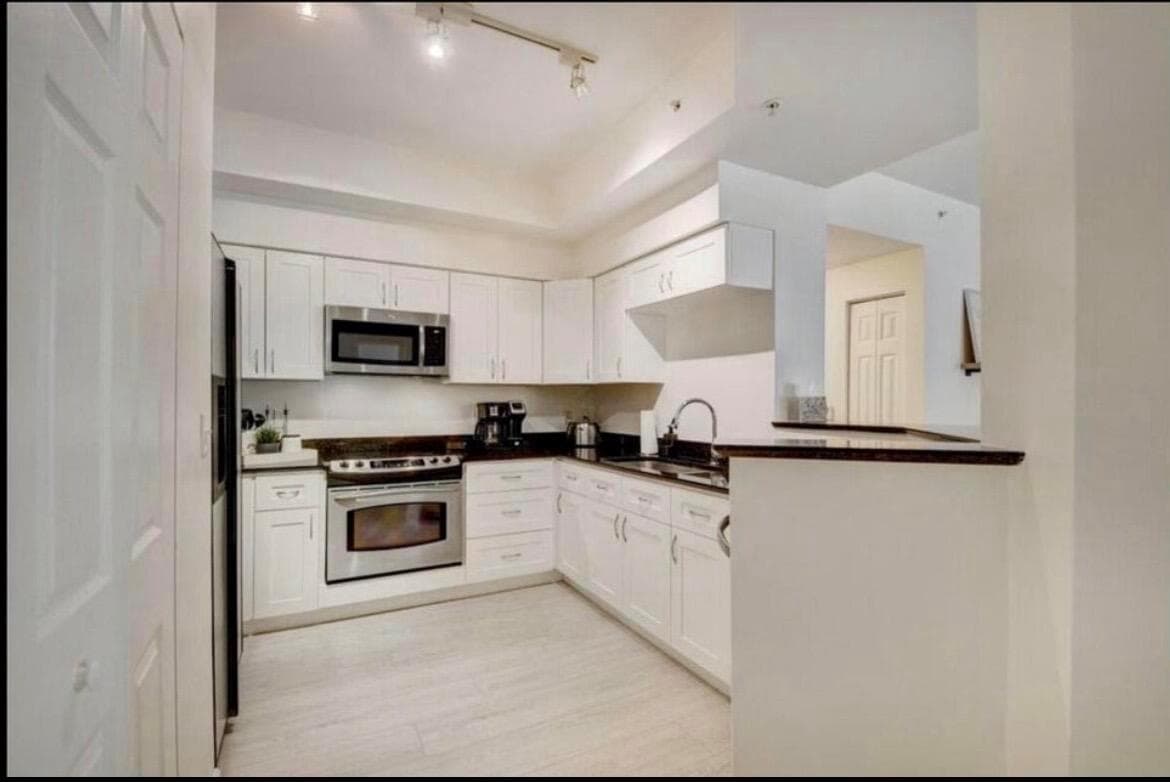 802 W Windward Way 216 photo 16