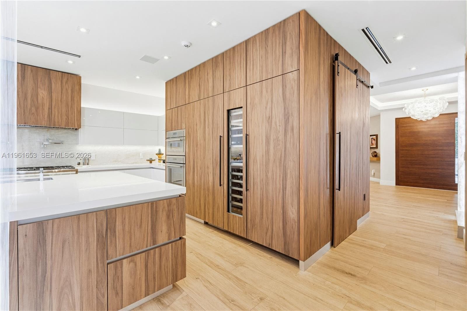 5860 Paradise Point Dr photo 20