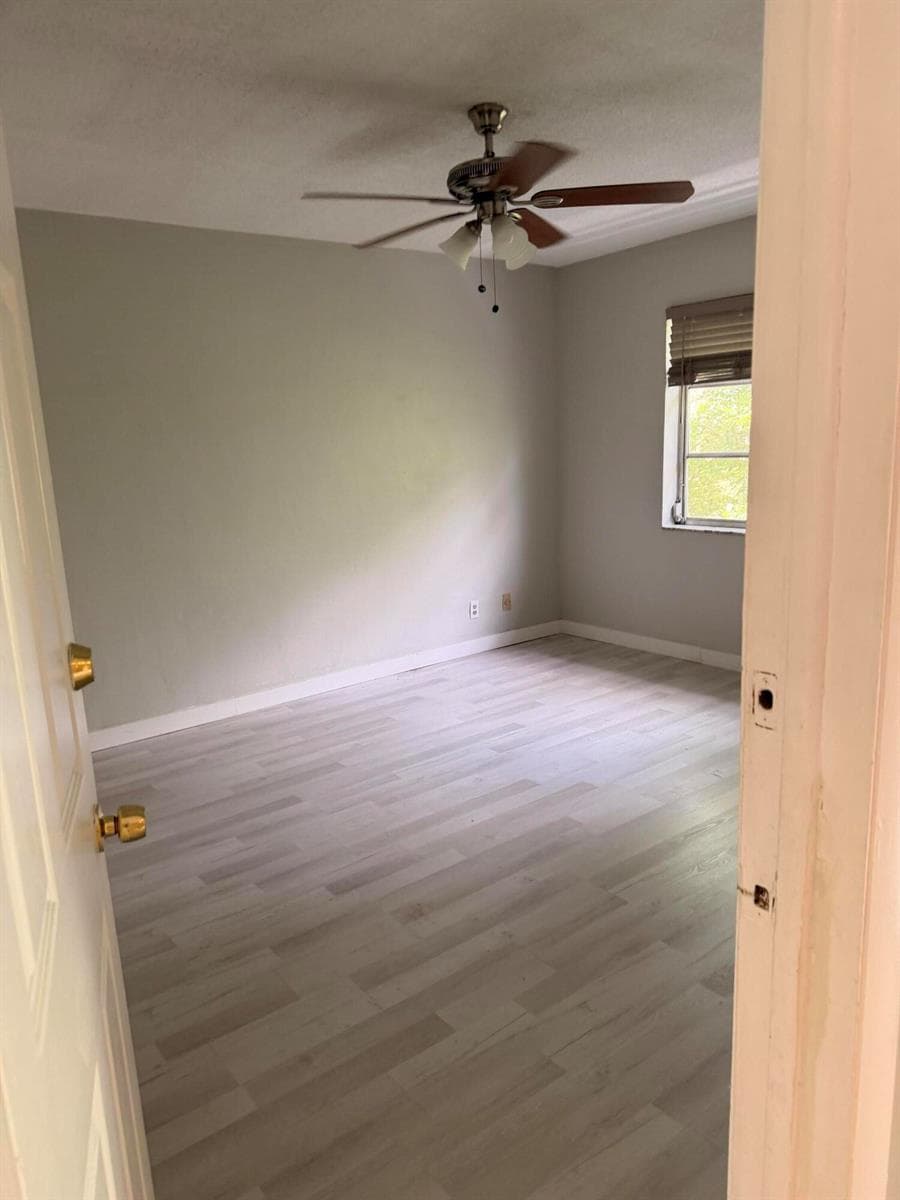 1400 NE 57th Street 302 photo 6