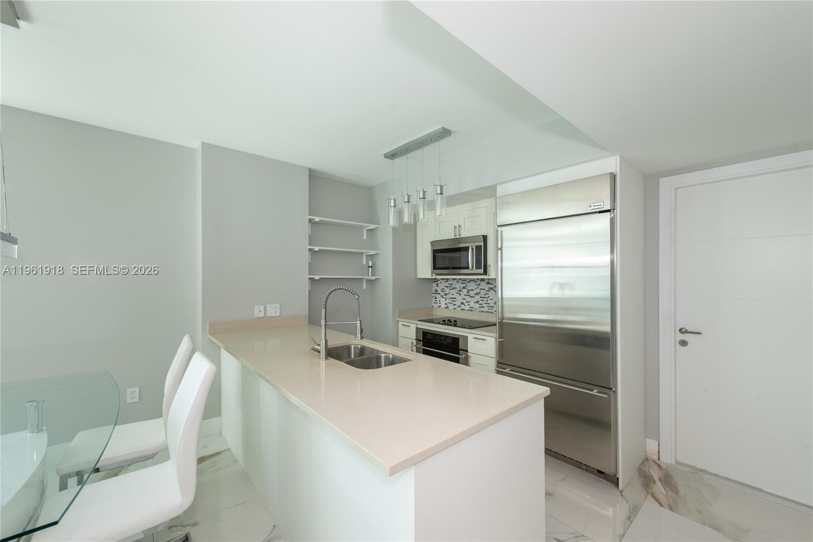 55 SE 6 ST 1207 photo 13